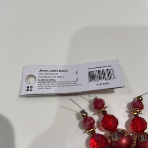 Elegant Red and Gold Beads - Picture 9 of 9